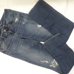 Distressed American Eagle Size 4 Long Jeans